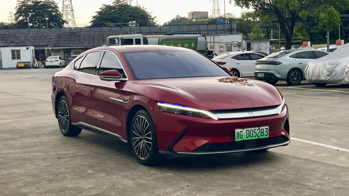 BYD Han 2022 car image #2