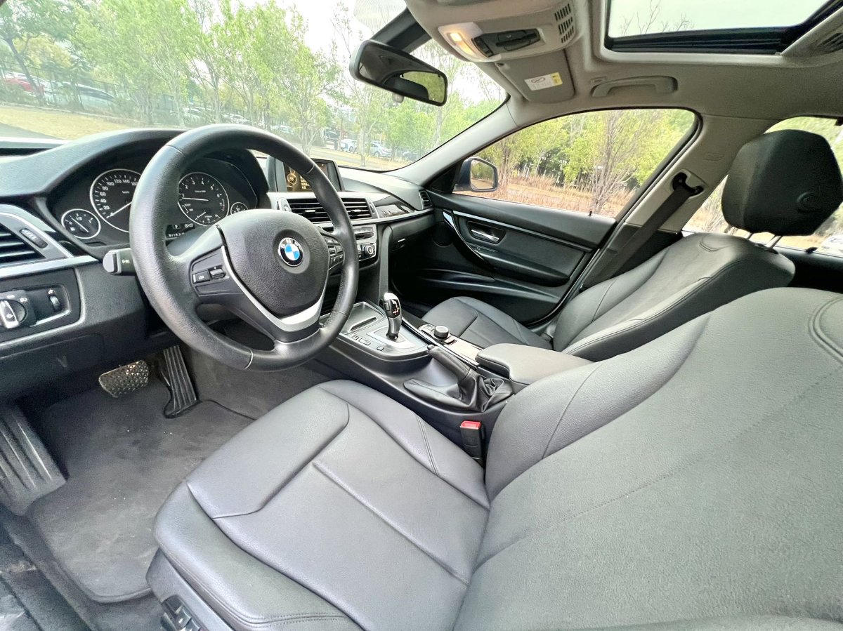 BMW 3 Series 2017 #5 BMW 3 Series 2017 car image #5