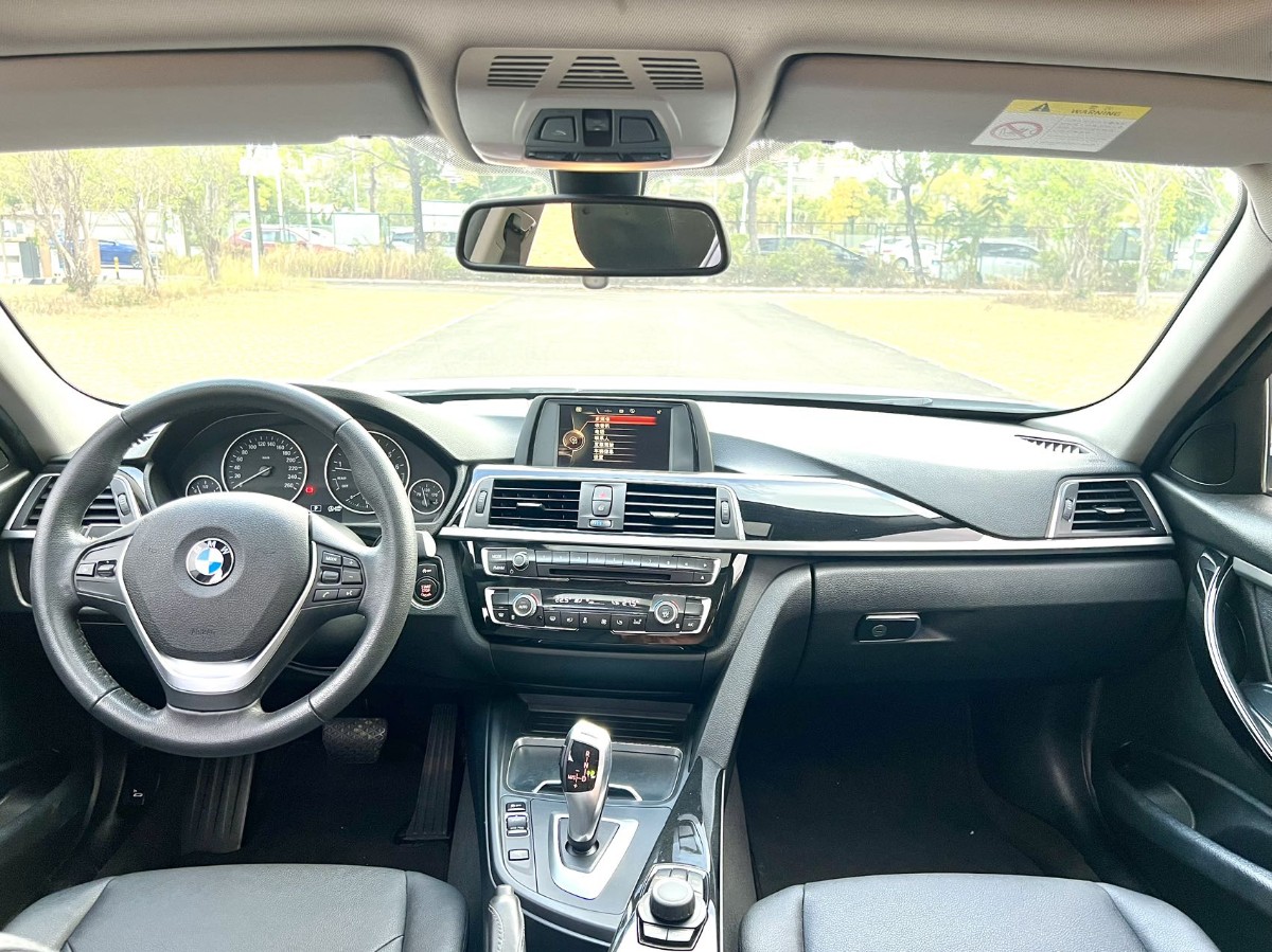 BMW 3 Series 2017 #7 BMW 3 Series 2017 car image #7