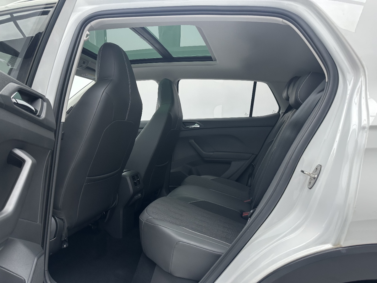 Volkswagen T-Cross 2022 #6 Volkswagen T-Cross 2022 car image #6