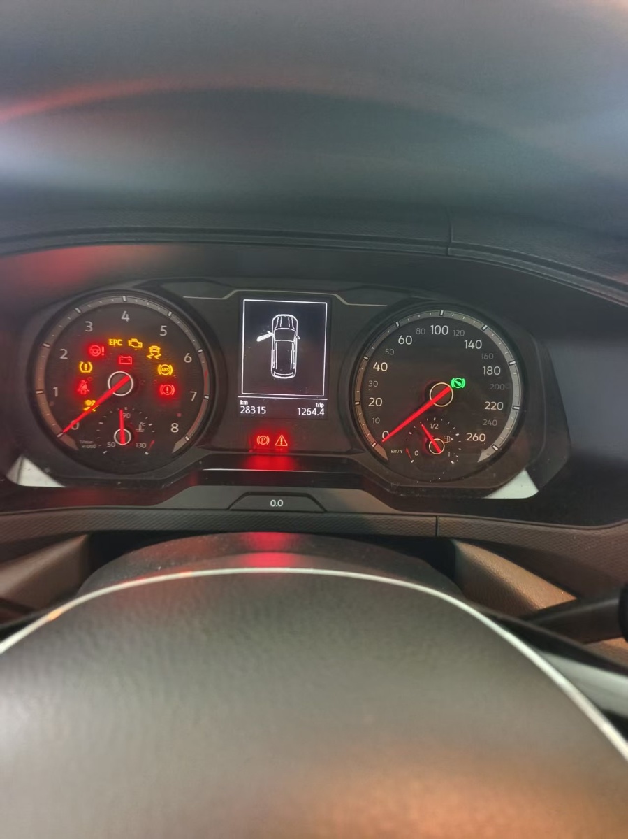 Volkswagen Tharu 2022 car image #8