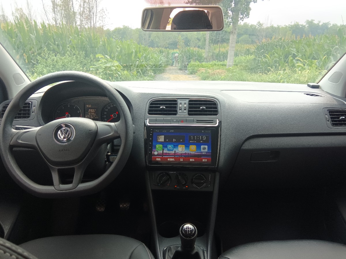 Volkswagen Polo 2018 car image #7