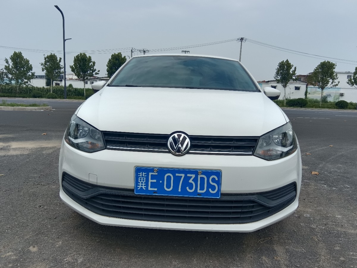 Volkswagen Polo 2018 car image #2