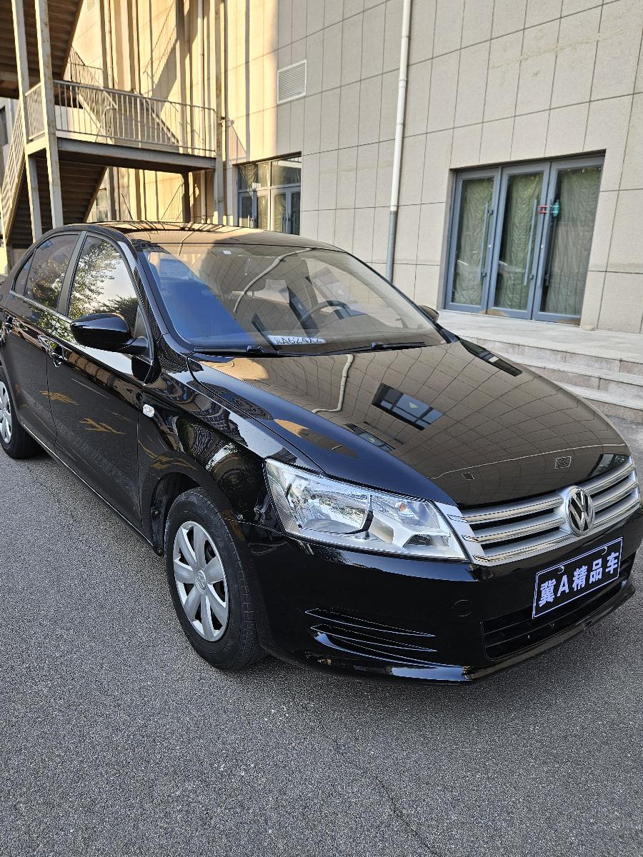 Volkswagen Santana 2014 car image #3