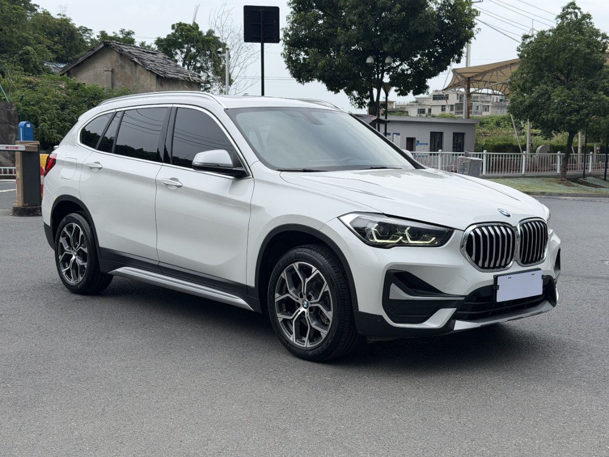 BMW X1 2022 car image #2