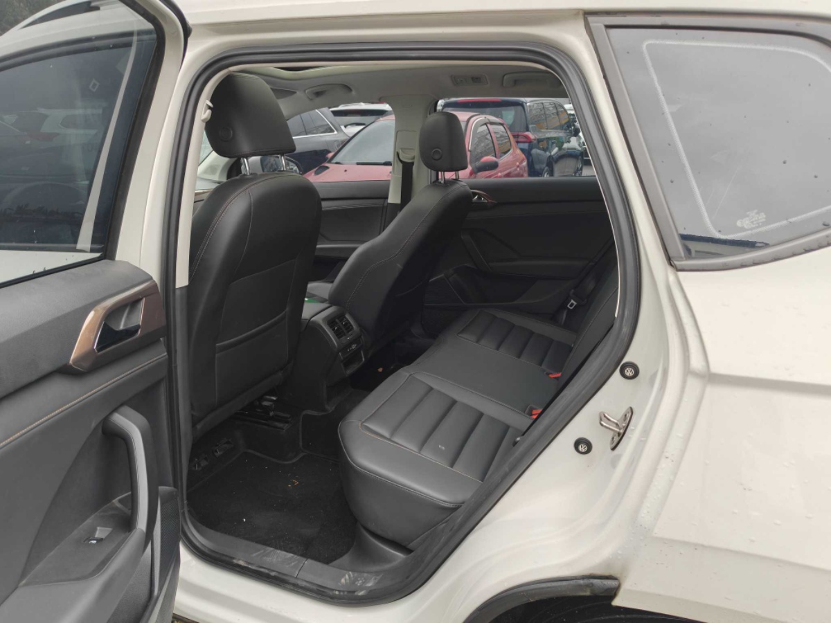 Volkswagen Tharu 2023 car image #7