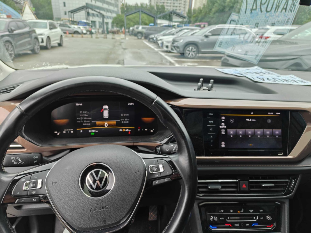Volkswagen Tharu 2023 car image #6
