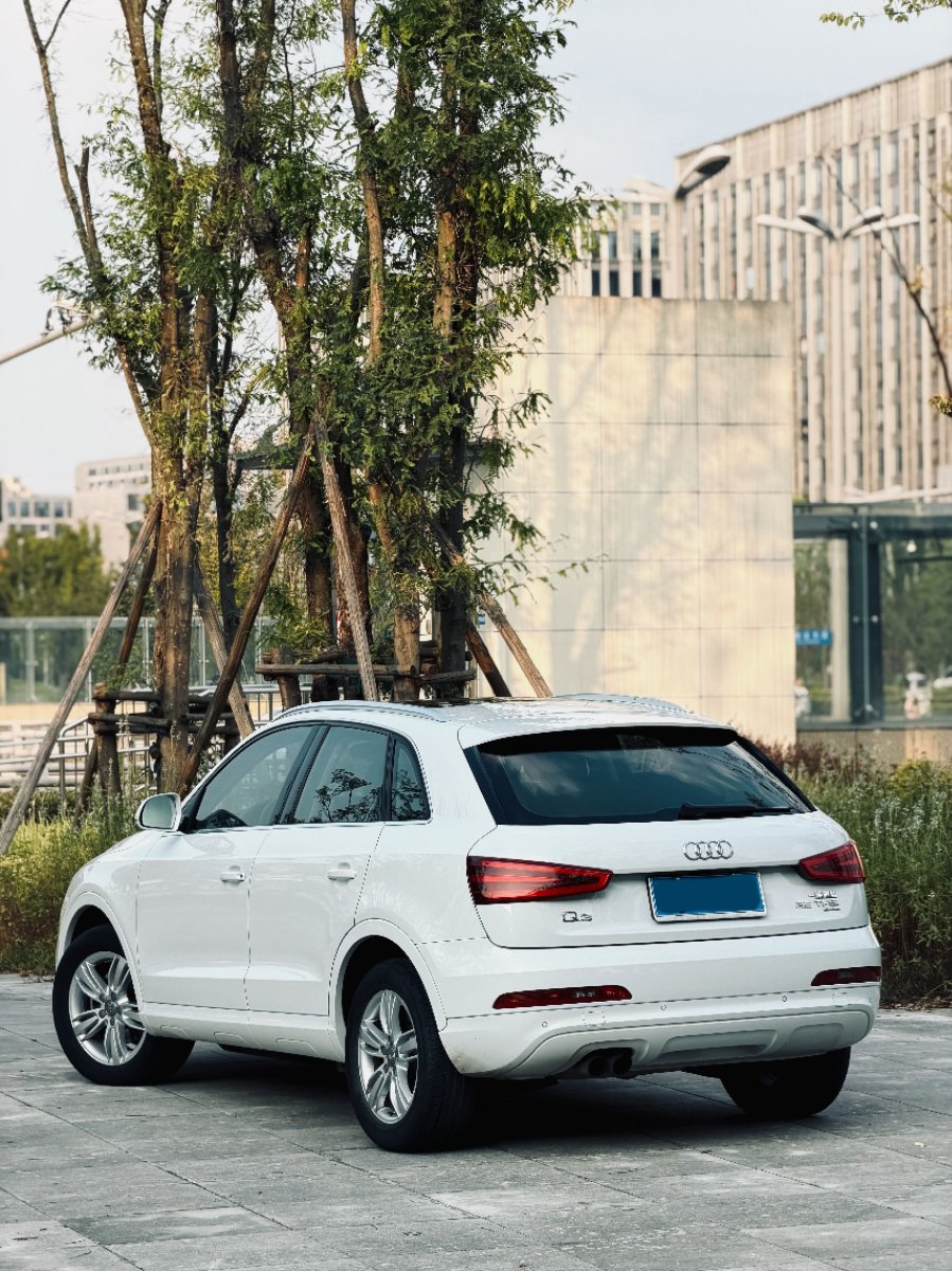 Audi Q3 2014 #2 Audi Q3 2014 car image #2