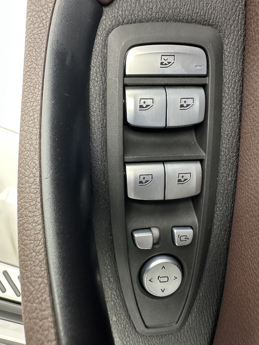 BMW X1 2023 car image #11