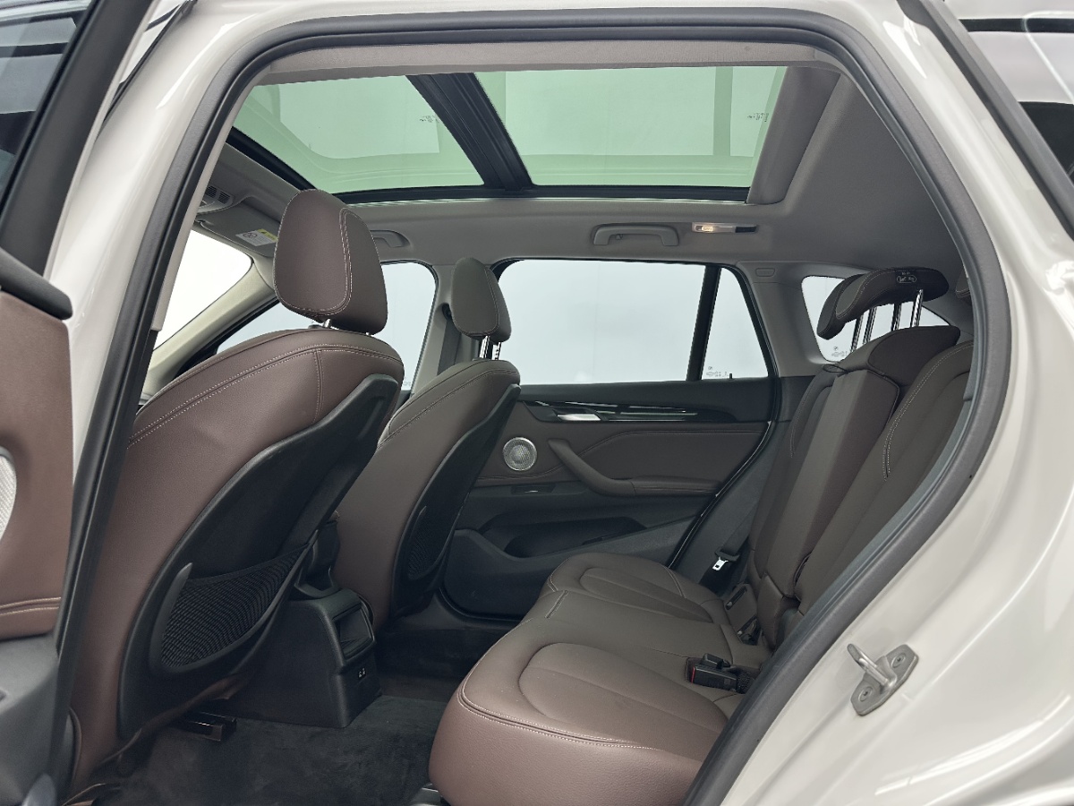 BMW X1 2023 car image #6