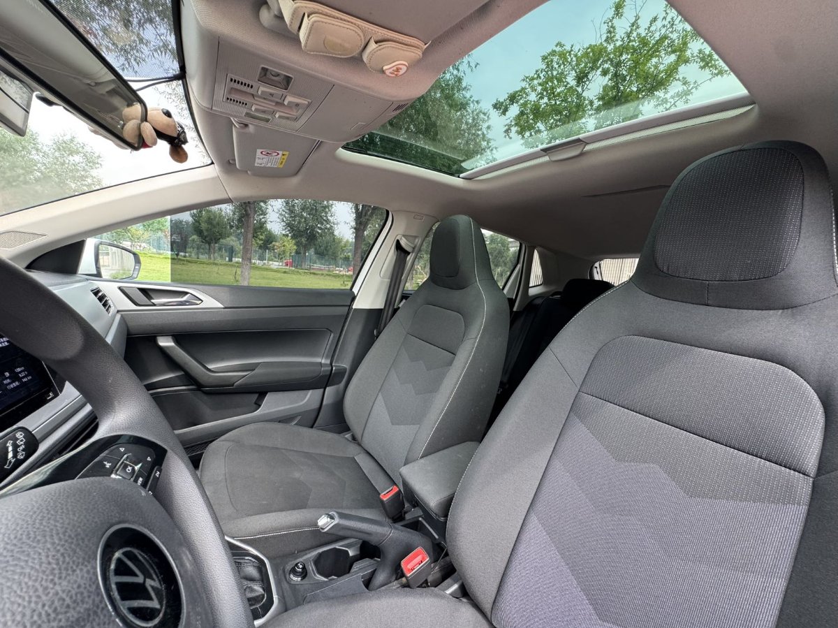 Volkswagen Polo 2024 car image #8