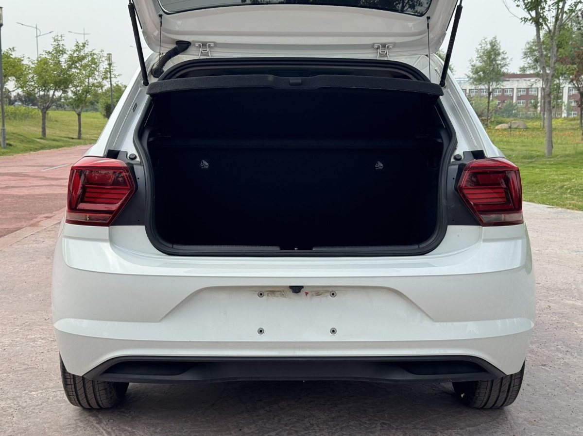 Volkswagen Polo 2024 car image #11