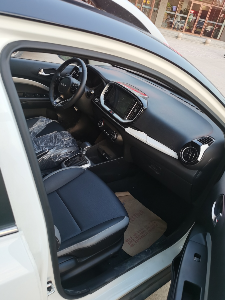Kia KX1 2026 car image #4
