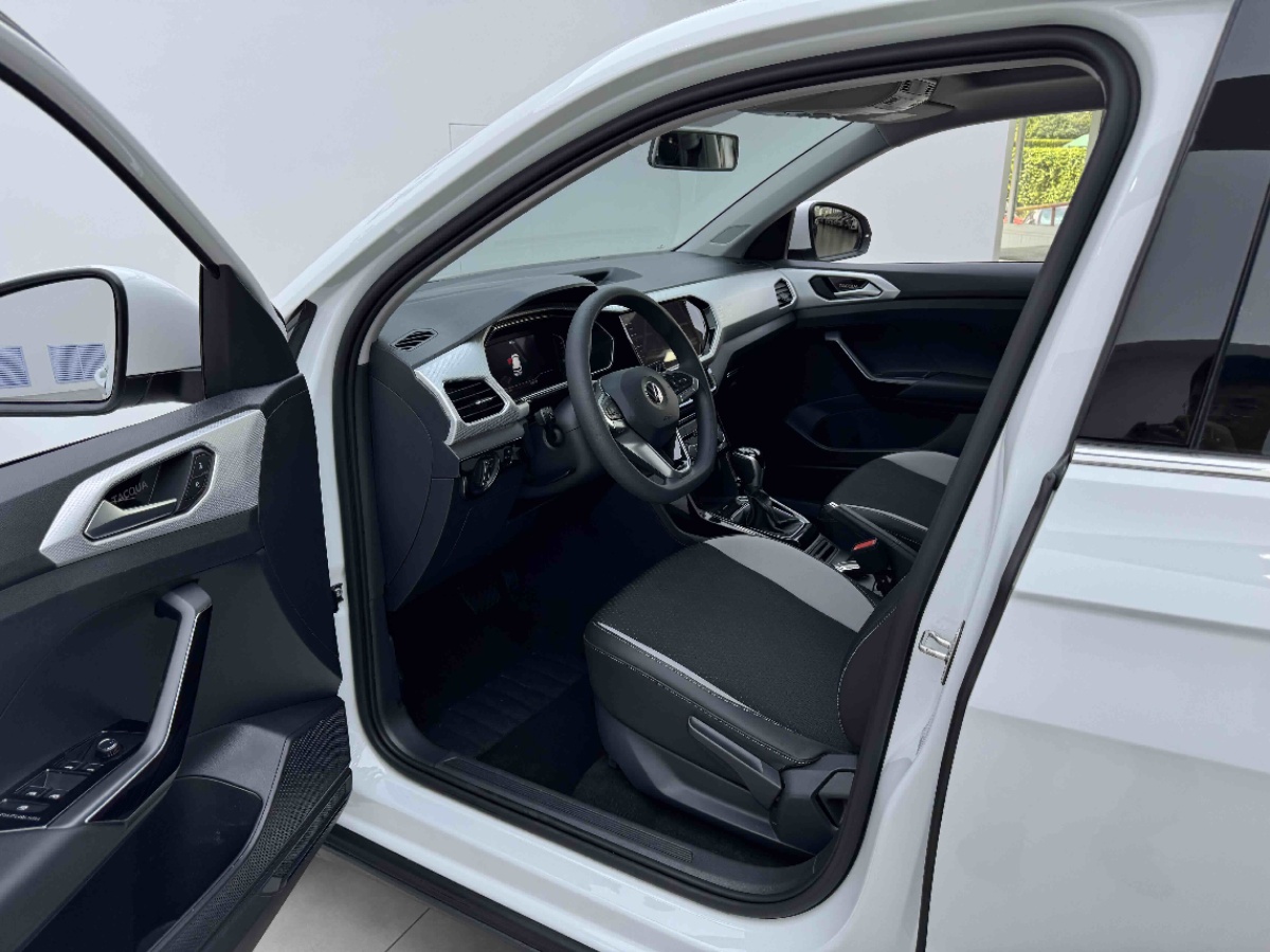 Volkswagen Tacqua 2020 car image #5