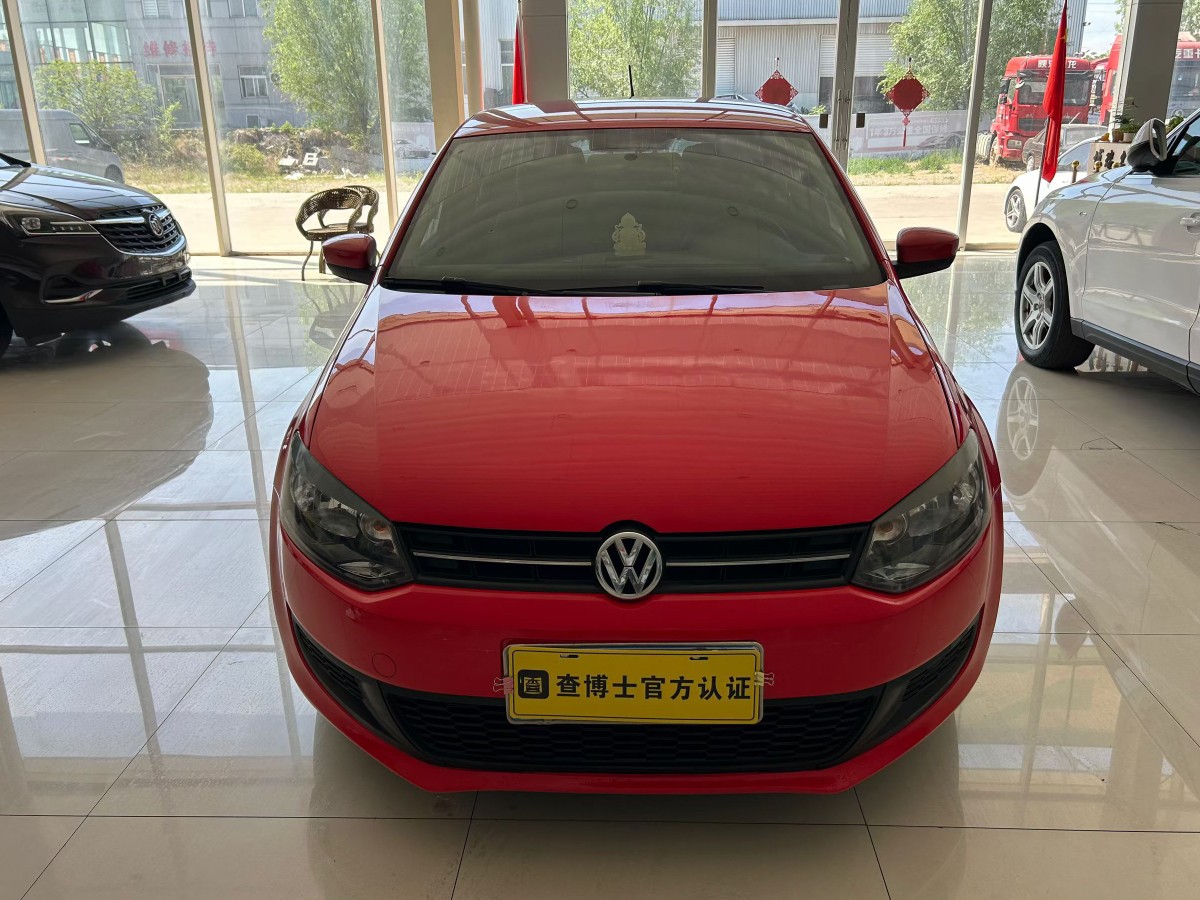 Volkswagen Polo 2014 Volkswagen Polo 2014 car image