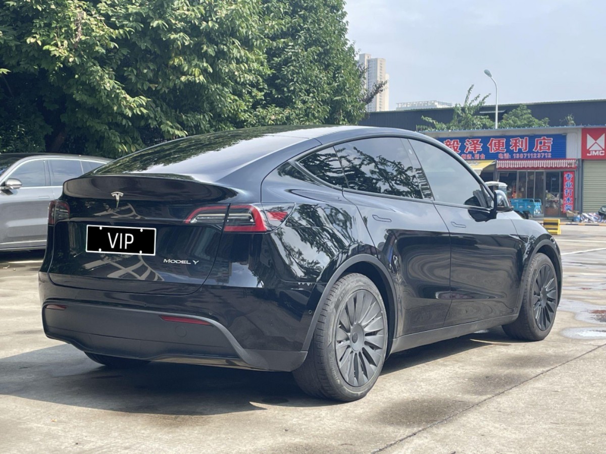 Tesla Model Y 2022 #9 Tesla Model Y 2022 car image #9