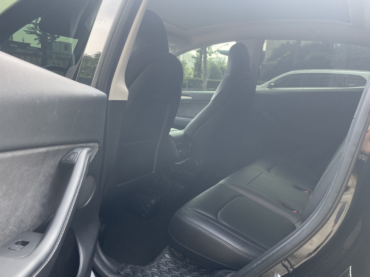 Tesla Model Y 2022 #6 Tesla Model Y 2022 car image #6