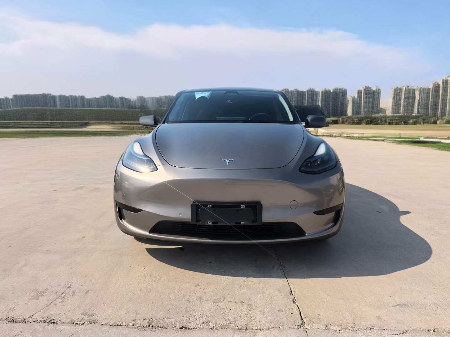 Tesla Model Y 2022 #2 Tesla Model Y 2022 car image #2
