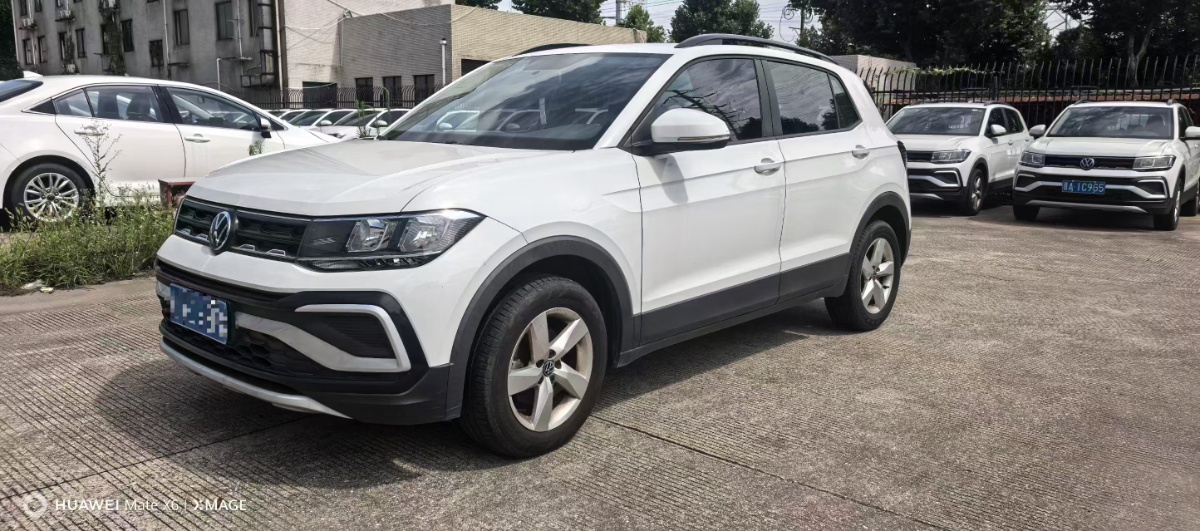 Volkswagen T-Cross 2024 car image 