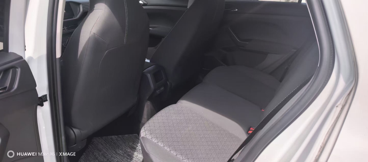 Volkswagen T-Cross 2024 car image #8