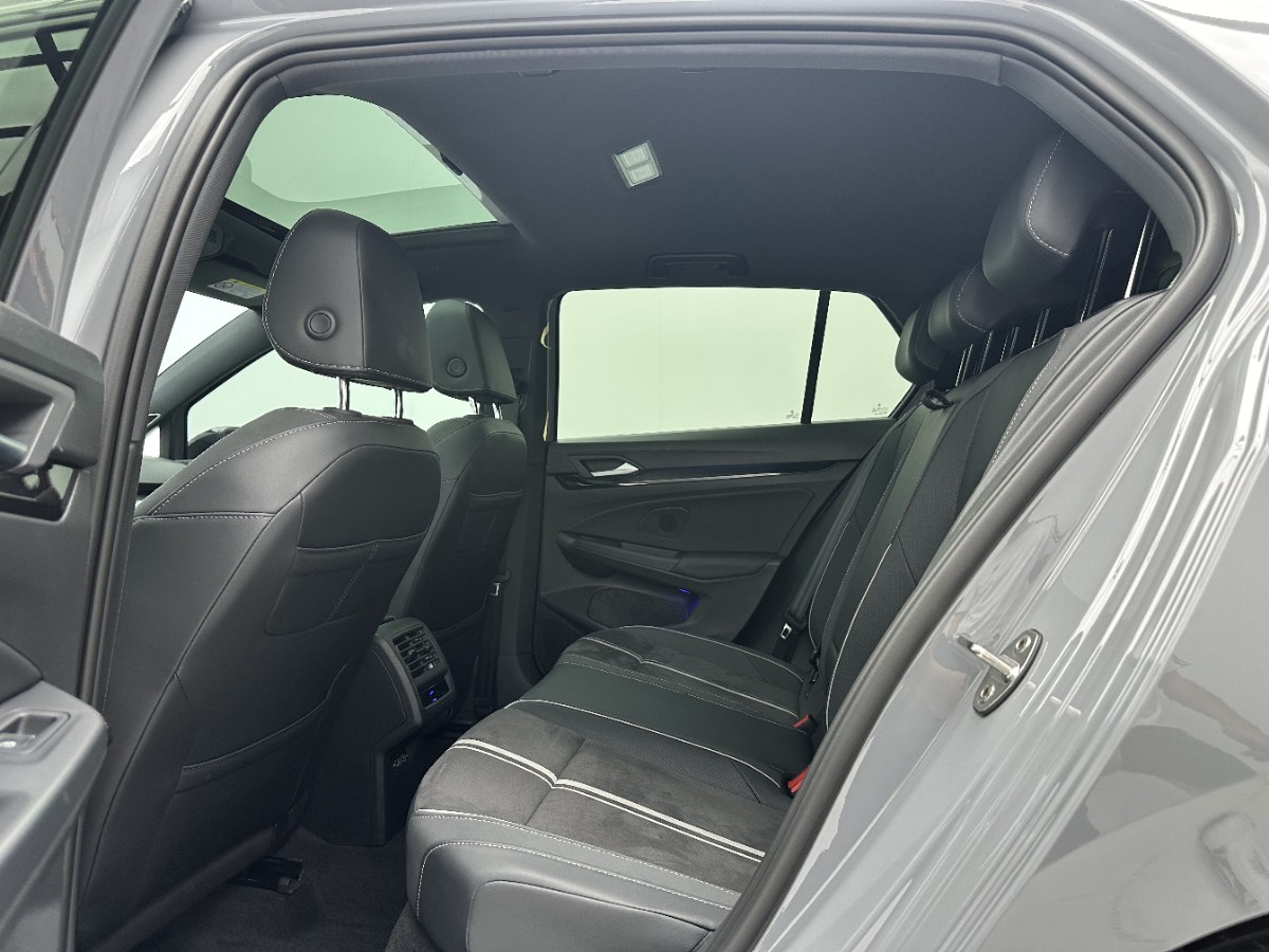 2023 car image #6