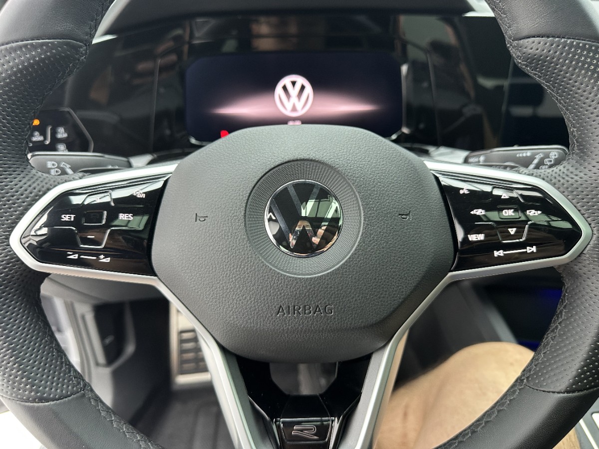 2023 car image #13