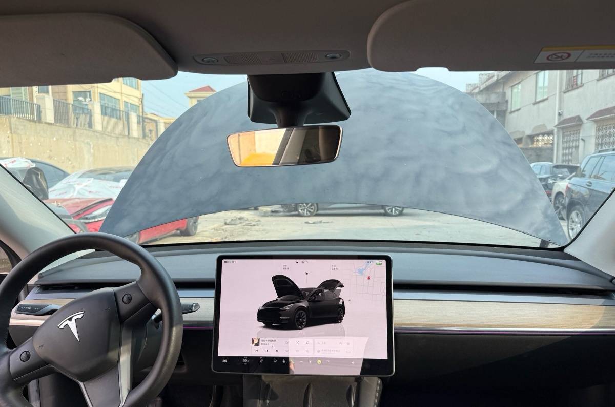 Tesla Model Y 2022 #12 Tesla Model Y 2022 car image #12