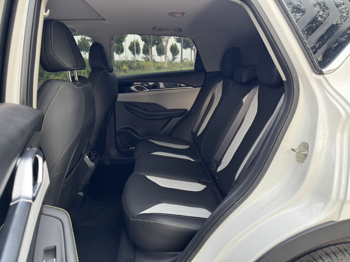 GEELY Coolray 2024 #10 GEELY Coolray 2024 car image #10