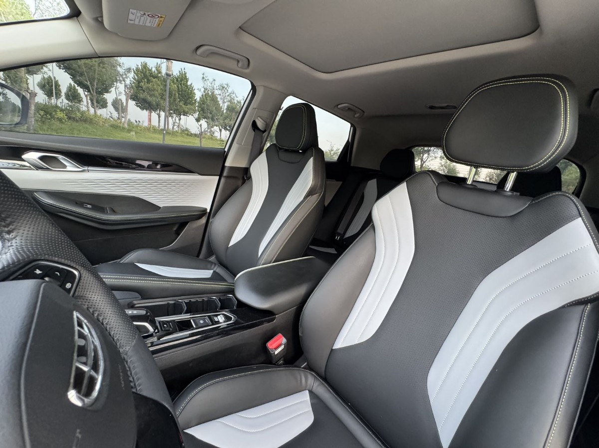 GEELY Coolray 2024 #9 GEELY Coolray 2024 car image #9