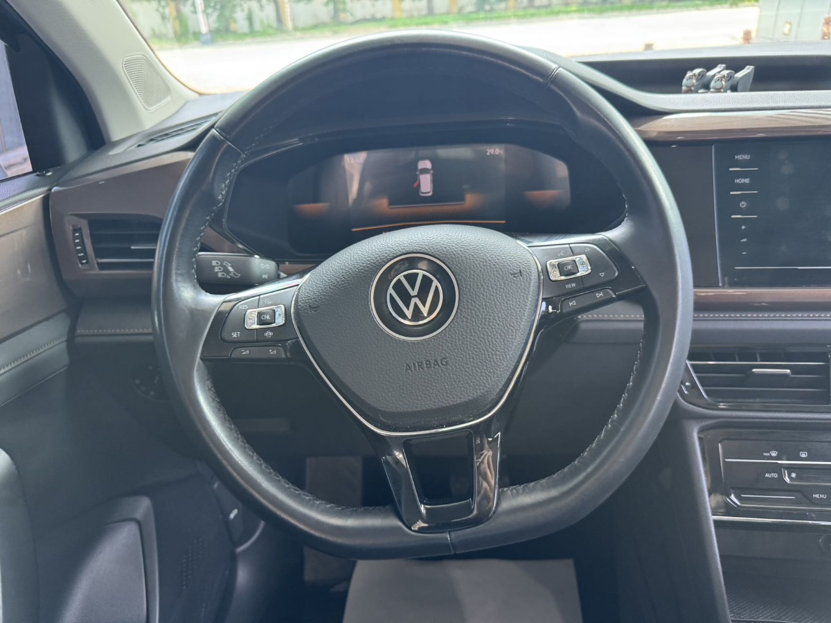 Volkswagen Tharu 2022 #5 Volkswagen Tharu 2022 car image #5