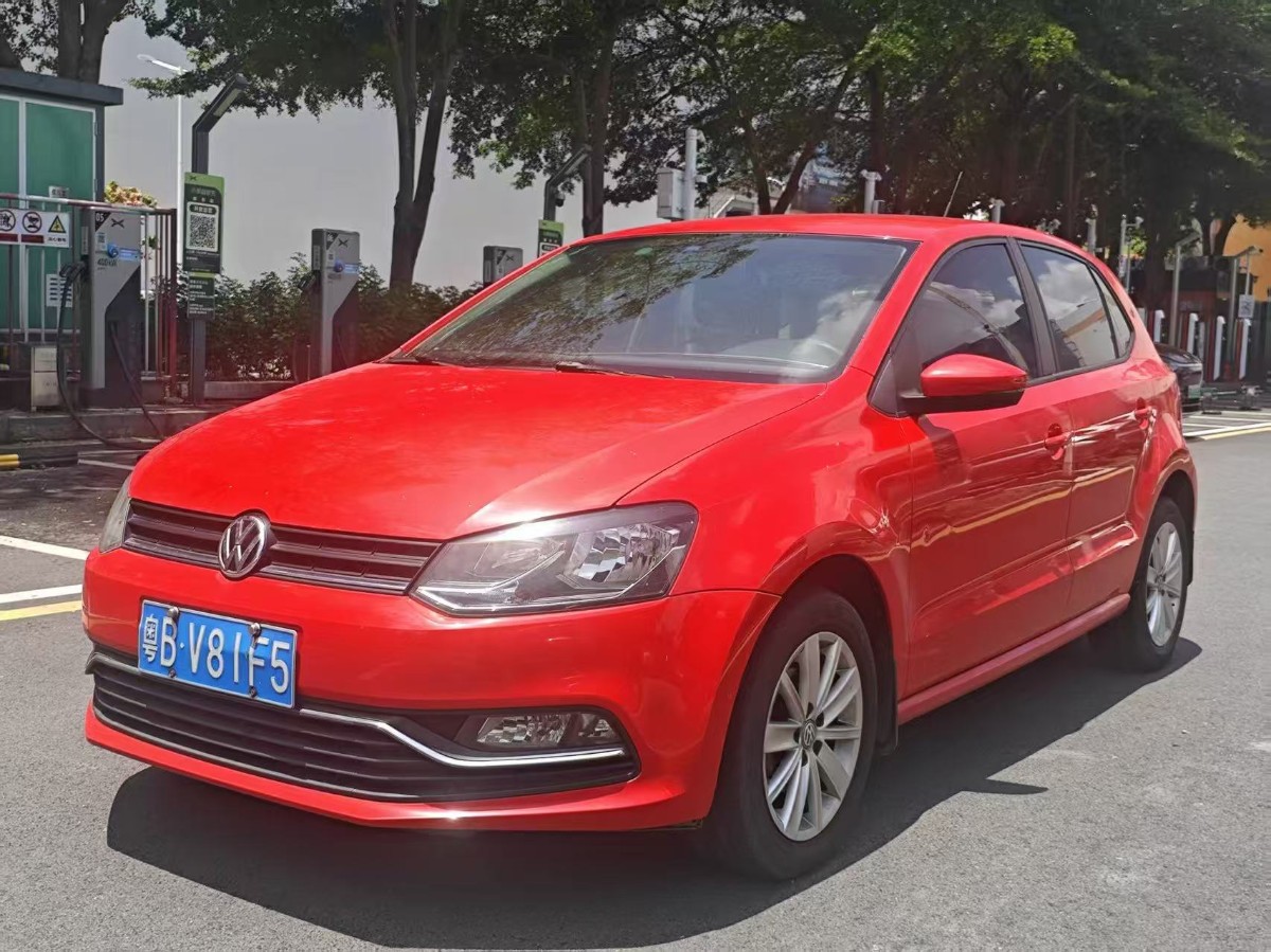 Volkswagen Polo 2014 Volkswagen Polo 2014 car image