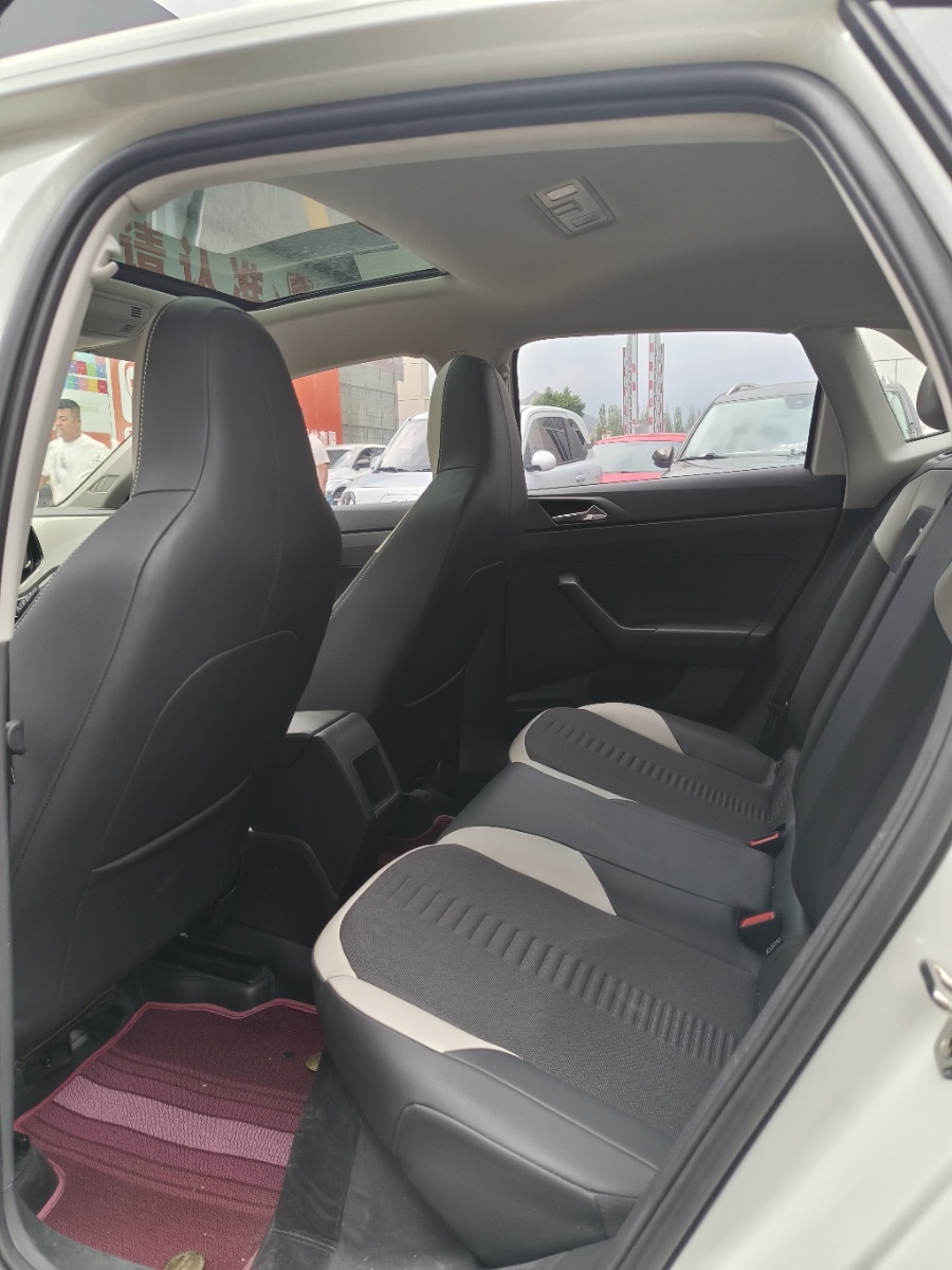 Volkswagen Polo 2021 car image #7