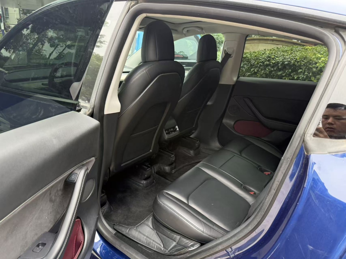 Tesla Model Y 2022 car image #3