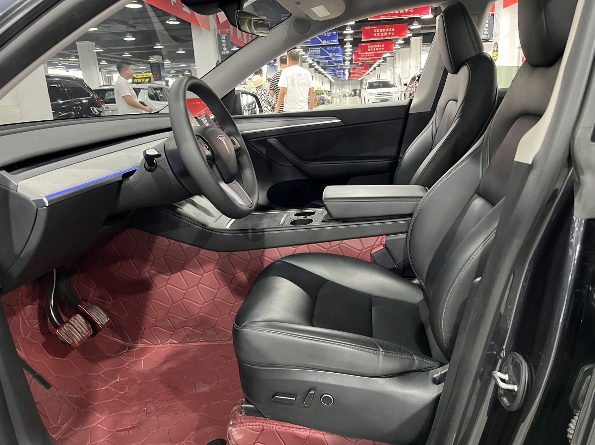 Tesla Model Y 2024 car image #4
