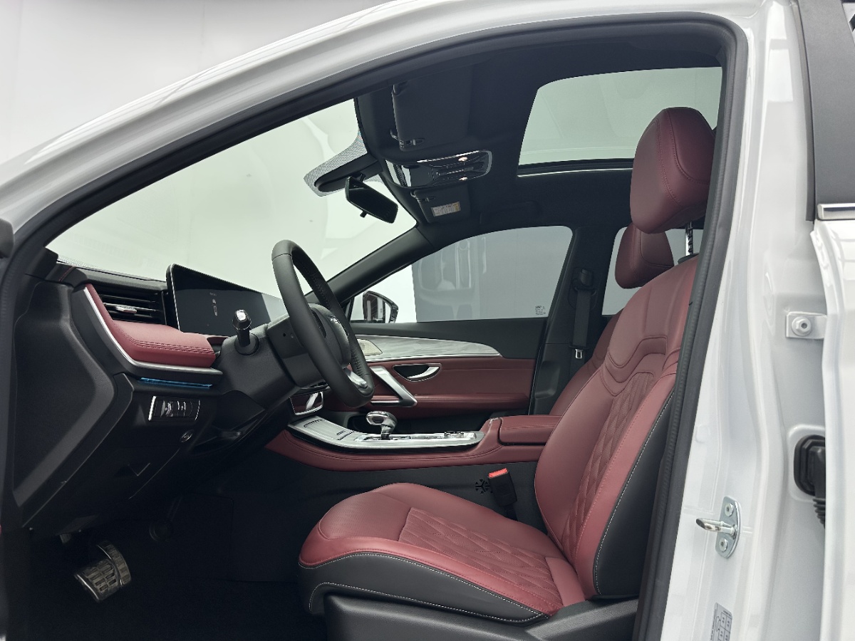 Jetour X70 PLUS 2023 car image #5