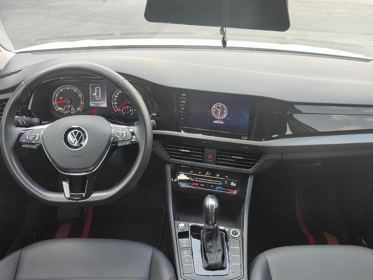 Volkswagen Bora 2021 car image #4