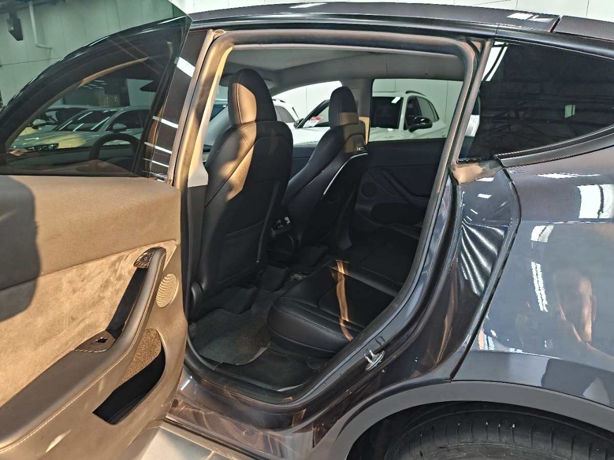 Tesla Model Y 2022 #5 Tesla Model Y 2022 immagine di auto #5