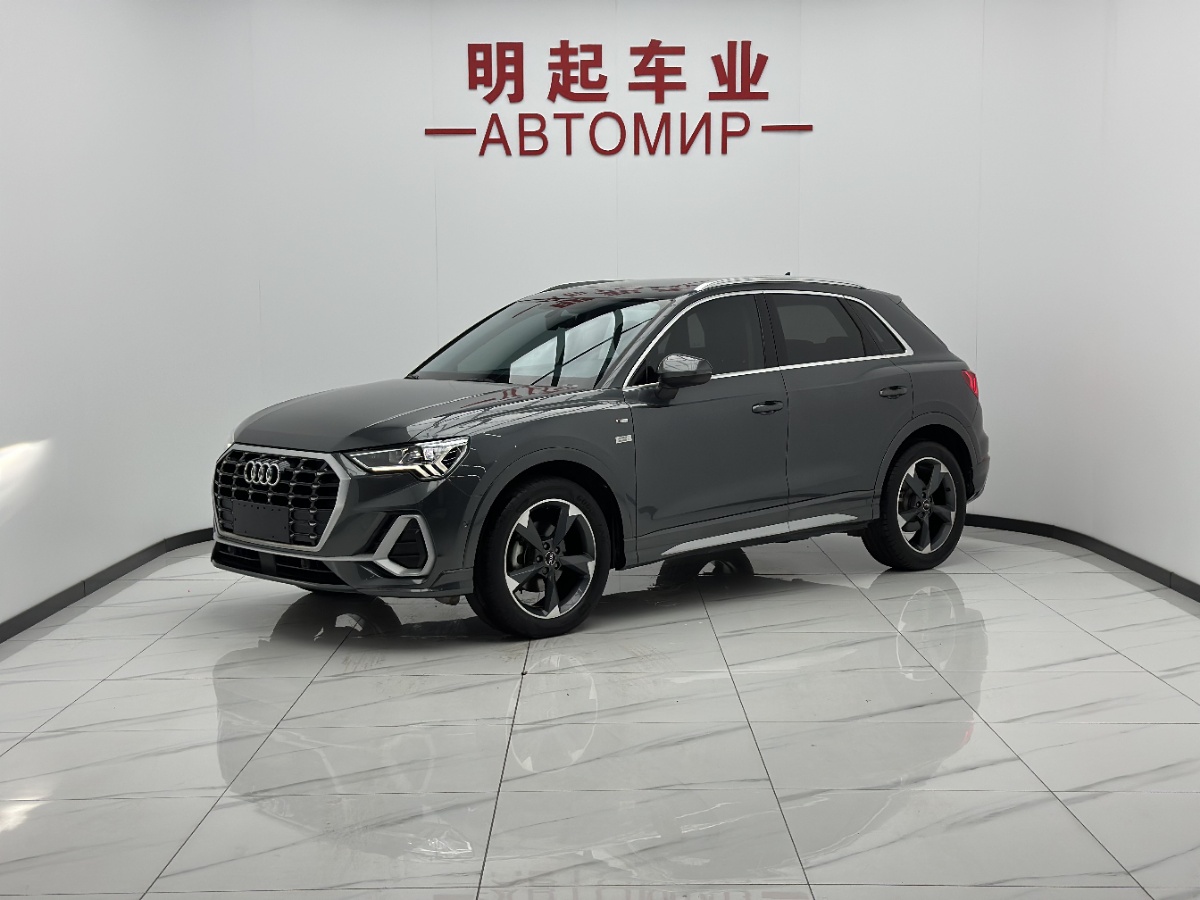 Audi Q3 2022 car image 