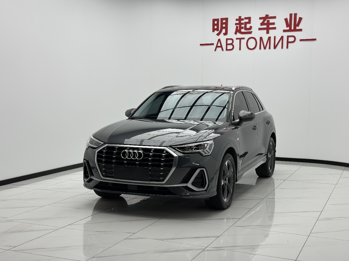 Audi Q3 2022 car image #4