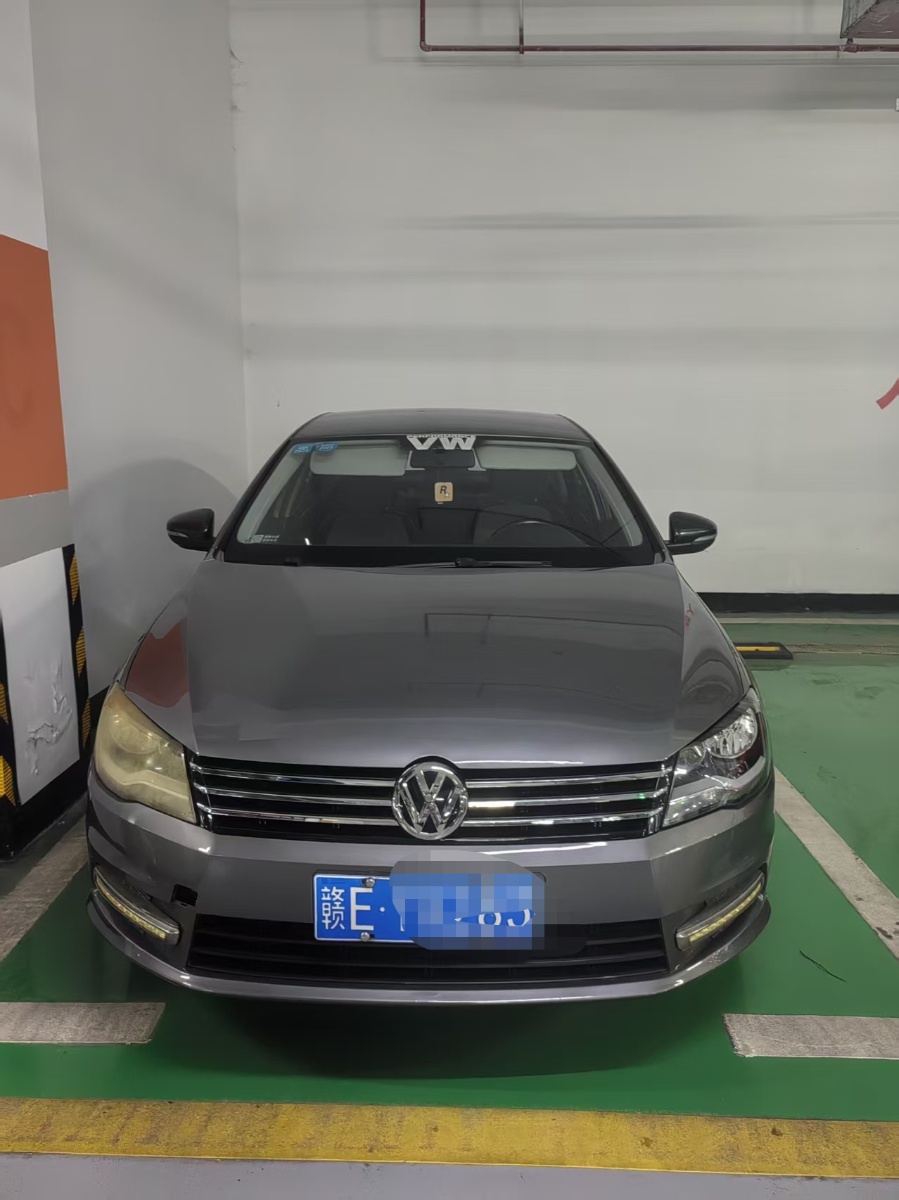 Volkswagen Bora 2013 car image #2