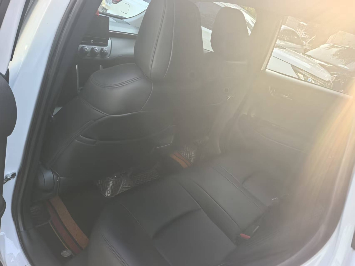 Toyota Corolla Cross 2023 immagine di auto #5