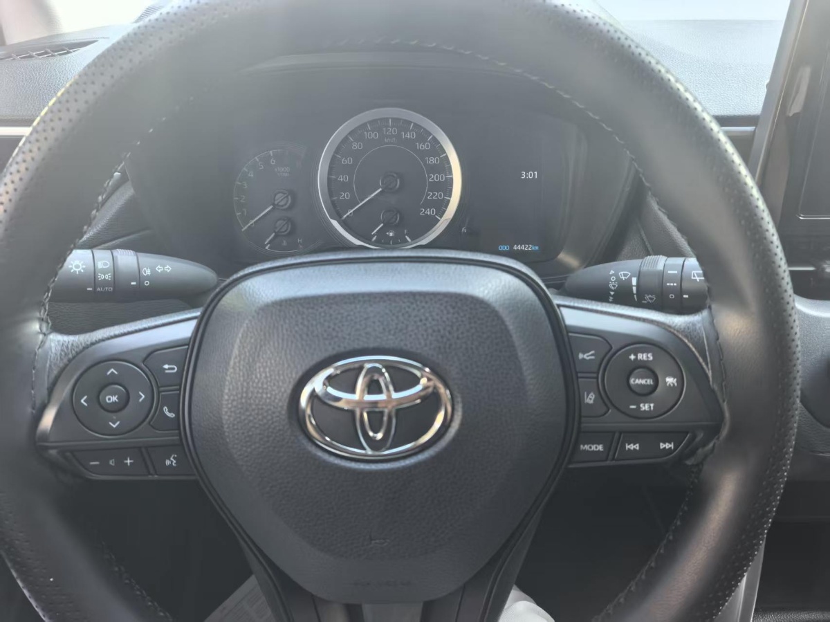Toyota Corolla Cross 2023 immagine di auto #8