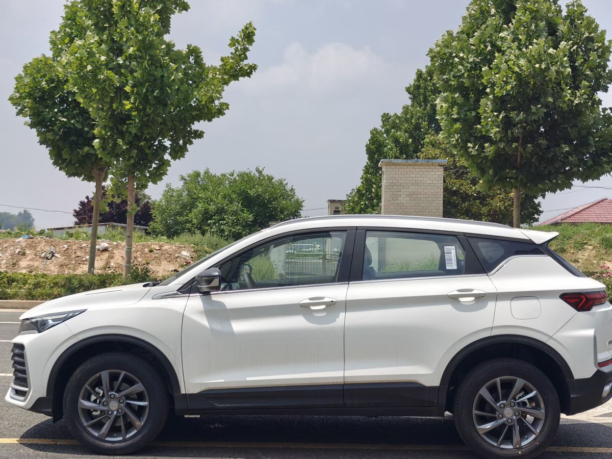 GEELY Coolray 2026 car image #4