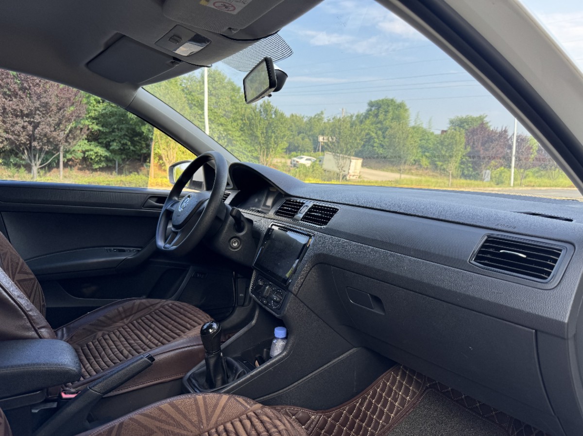 Volkswagen Santana 2019 #6 Volkswagen Santana 2019 car image #6