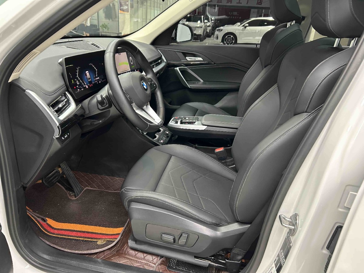 BMW X1 2023 car image #2