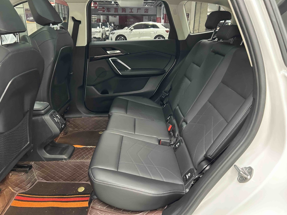 BMW X1 2023 car image #4