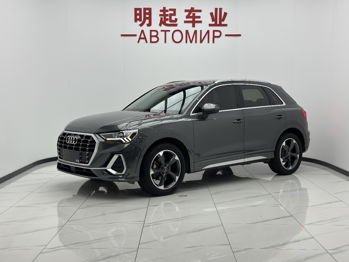 Audi Q3 2023 car image 