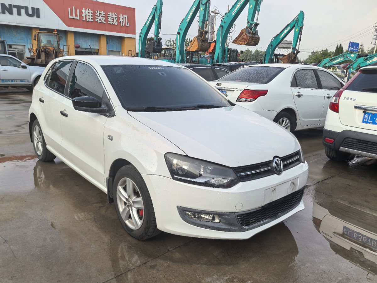 Volkswagen Polo 2014 #2 Volkswagen Polo 2014 car image #2