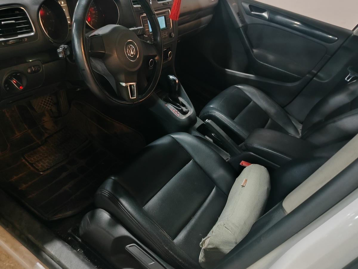 Volkswagen Golf 2013 car image #3