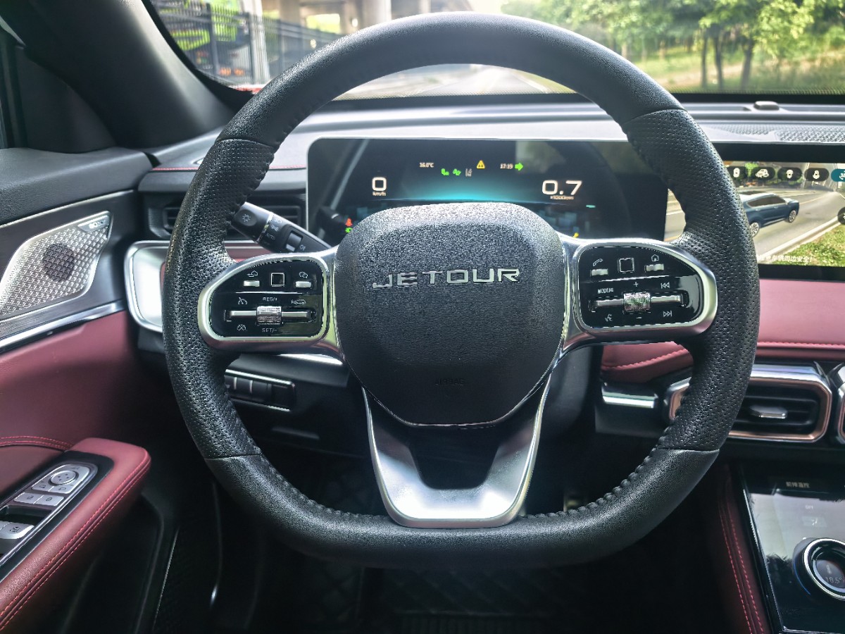 Jetour X70 PLUS 2022 #21 Jetour X70 PLUS 2022 car image #21